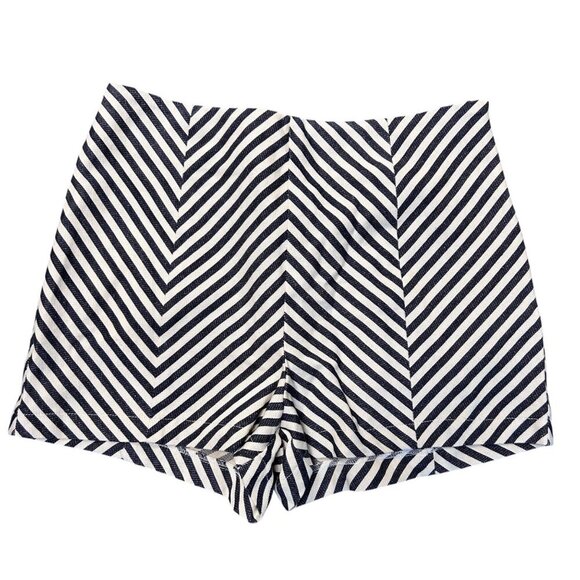 2/$30 Lush Medium Striped Shorts Casual Coastal Preppy Americana - Picture 2 of 4